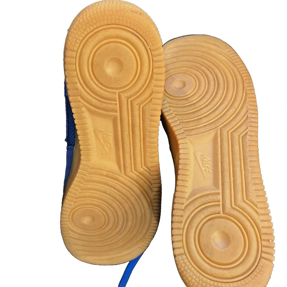 Nike Air Force 1 High 07 LV8 Blue Suede Gumdrop‎ Bottom
